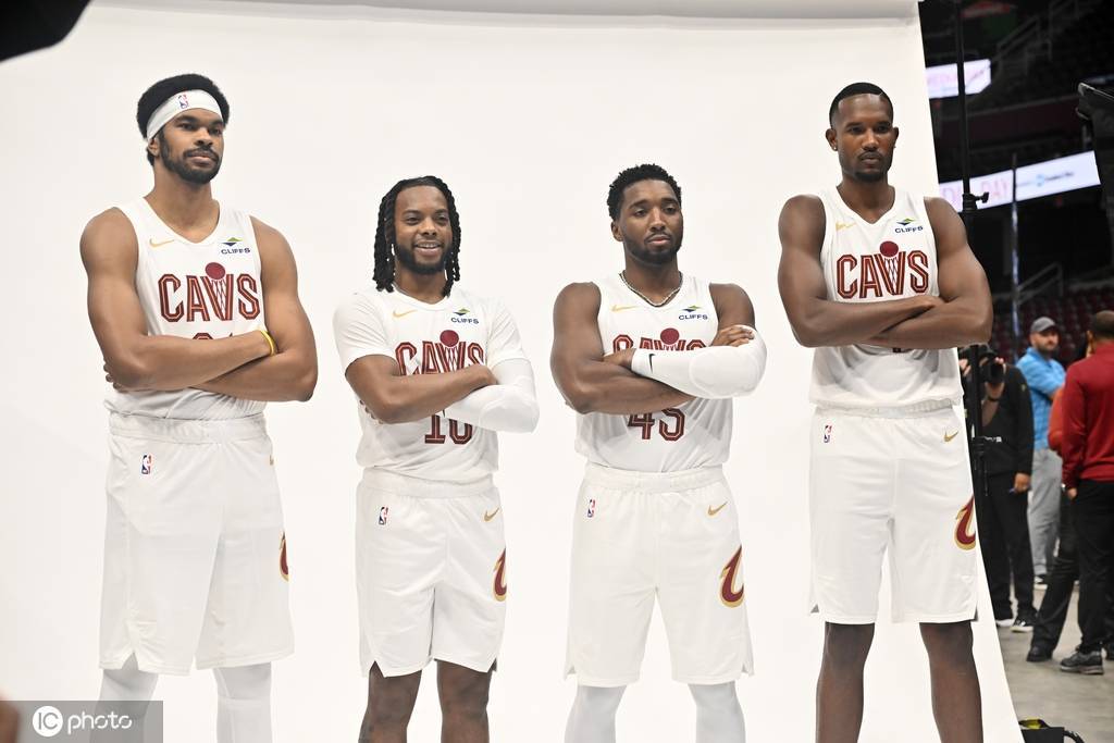 30天30队骑士：拆队之前最后一搏 米切尔能破魔咒吗？